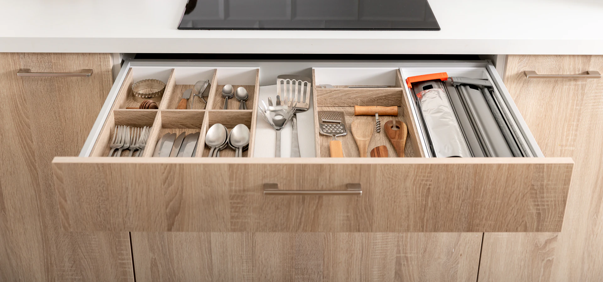 Cajón de cocina organizado